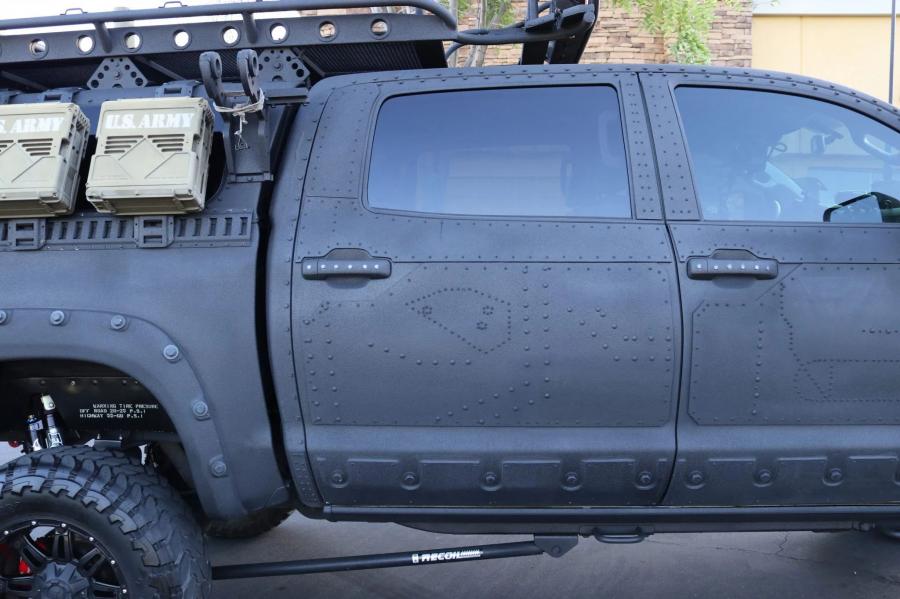 Детали экстерьера Toyota Tundra CrewMax 4x4 Zombie Apocalypse 2013 года  (фото 127 из 461)